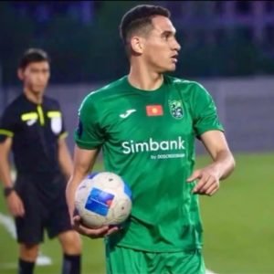 Comercial-PI contrata lateral Thaylon Vinicius para Piauiense Série B