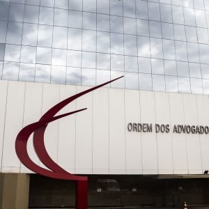 OAB pede que STF autorize comunicação entre Flávio e Jair Bolsonaro