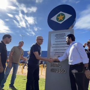 Pivetta inaugura escolas e Politec em Nova Mutum e firma convênios para complexo esportivo e pavimentação