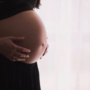 Lixo hospitalar ou remédio milagroso? Como entender o tráfico de placentas humanas