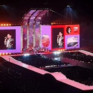 Harry Styles canta em português no último show em São Paulo; veja vídeo