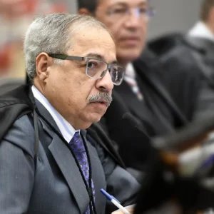 Zanin arquiva inquérito contra ministro do STJ em caso de venda de decisões