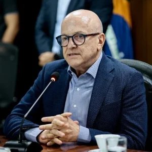 Governo de Mato Grosso sanciona lei que estabelece multas e punições para quem quebrar sigilo em adoção voluntária