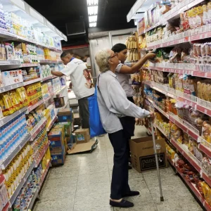 Inflação sobe 0,16% em junho com alívio em alimentos e combustíveis