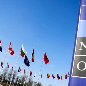Estagiária da Otan é presa sob acusação de espionagem na Bélgica