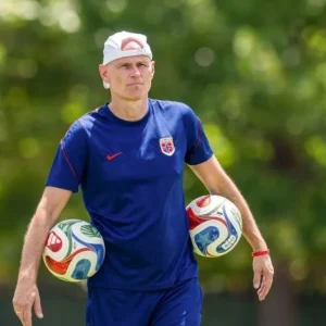 Técnico da Noruega revela presente de Ancelotti após eliminação do Brasil