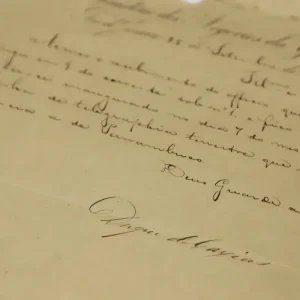 Venda ilegal de documentos históricos preocupa Arquivo Nacional