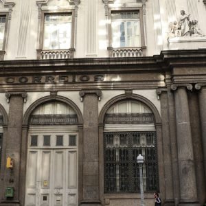 Antiga sede dos Correios no centro do Rio vai a leilão nesta quinta