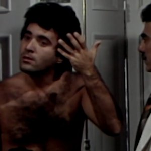 Tony Ramos relembra 1ª nudez na TV brasileira e opina sobre fotos íntimas
