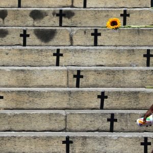 Mortes violentas caem 8,2% no país em 2025; feminicídios aumentam 4%