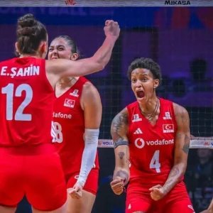 Brasil perde para Turquia e amarga quinto vice na VNL feminina