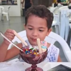 Mãe de menino de 4 anos que morreu em acidente recebe alta de hospital e acompanhará velório em MT