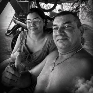 Pai e filha morrem após batida entre moto e carro em MT