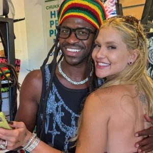 Virginia exibe fotos com Vini Jr. na Jamaica: “Onde aperta para voltar?”