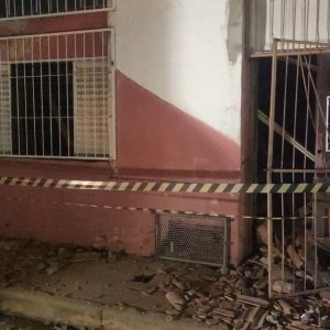 Casarão abandonado desaba no Centro Histórico de Cuiabá