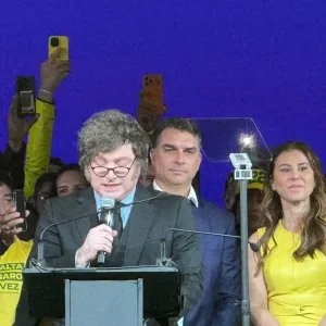 Após ofensas de Milei a Lula, Itamaraty chama embaixador para consulta