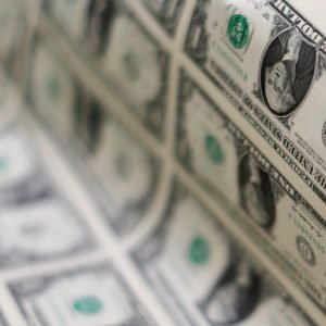 Guerra, tarifas e menos imposto a ricos geram dívida recorde nos EUA