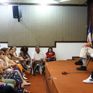 Memória é fundamental na literatura, diz escritor Milton Hatoum