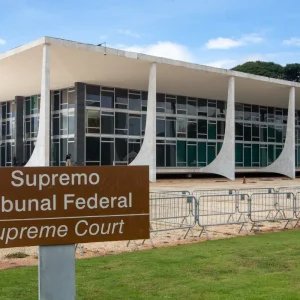 STF suspende julgamento de lei que proíbe jogos de azar