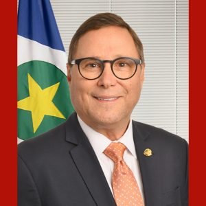 Mauro Carvalho Júnior deixa Casa Civil de MT em meio a investigação
