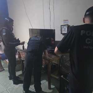 Operação cumpre prisões e buscas contra núcleo de facção investigado por tráfico de drogas