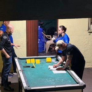 Idoso é executado a tiros dentro de bar em Cuiabá