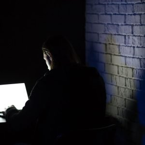 TSE debate combate a deepfake nas eleições