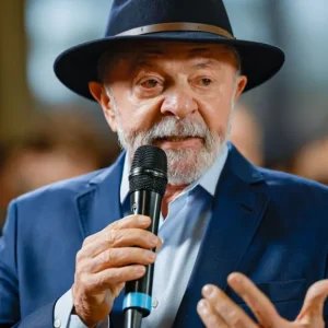 Campanha de Lula busca evangélicos e mira pauta da segurança no RJ