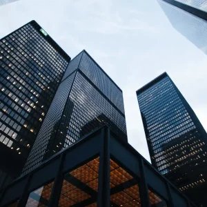 Queda de fundos imobiliários acende alerta no mercado