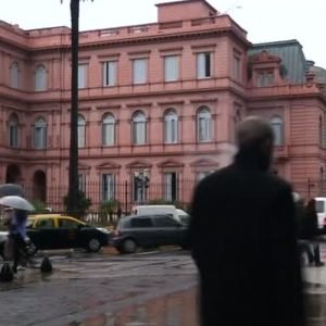 Mobilizações levam Milei a recuar sobre estrangeirização de terras