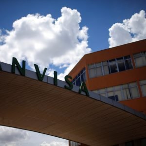 Anvisa proíbe 12 produtos de limpeza fabricados e vendidos sem autorização; veja marcas