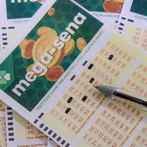 Mega-Sena acumula para R$ 135 milhões; confira as dezenas sorteadas