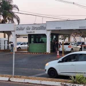 Moraes pede parecer da PGR sobre proibição de visitas a Bolsonaro