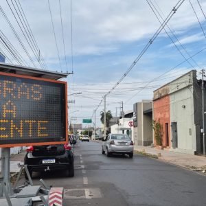 Rua Joaquim Murtinho será interditada por 14 dias para obras de implantação da rede de esgoto, em Cuiabá
