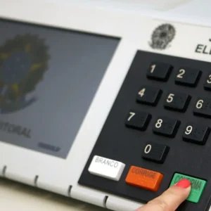 40% dos eleitores escolhem candidato a um mês da eleição, mostra Quaest