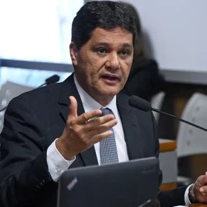 Real Time Big Data: Ferraço lidera 1º e 2º turnos para governo do ES