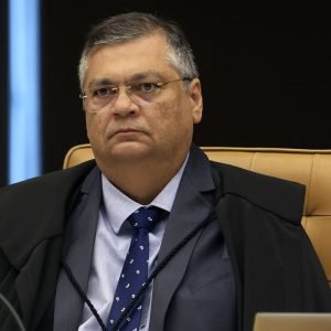 Flávio Dino autoriza novo inquérito da PF para investigar Lulinha