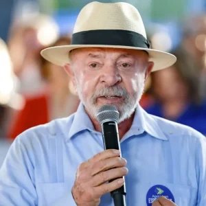 Quaest: avaliação positiva e negativa do governo Lula empata e vai a 36%