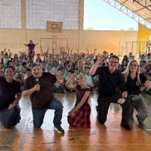 Teatro e prevenção mobilizam 5,6 mil alunos em duas etapas de projeto