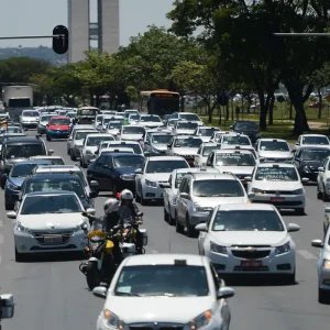 Crédito para carros de aplicativo tem teto elevado para R$ 200 mil