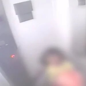 Vídeo: Advogado é preso após agredir filha de seis anos em elevador em SP