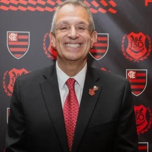 Flamengo revela valores de contratações e vendas do 1º semestre
