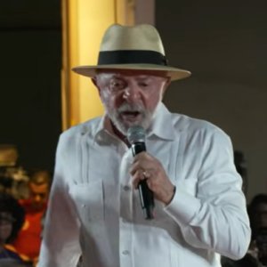 Em crítica às bets, Lula defende endividamento “saudável”