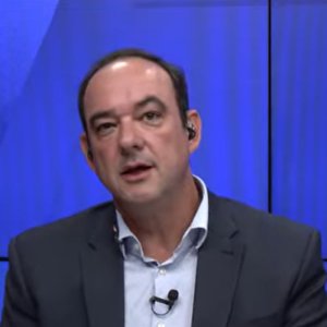 Fim da 6×1 vai elevar preços para o consumidor, diz Roscoe à CNN