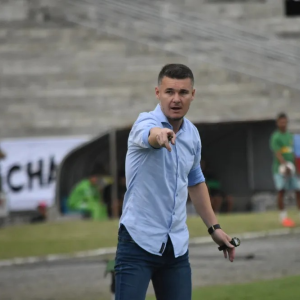 Caxias anuncia William De Mattia como novo treinador para sequência da Série C