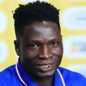 Jogador da seleção de Uganda morre após violenta agressão em assalto