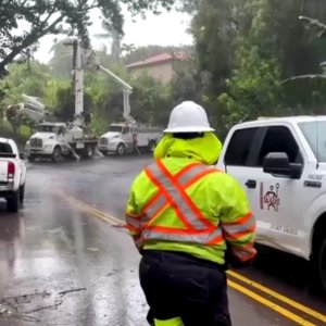 Furacão Lala atinge Havaí com ventos fortes e chuva intensa