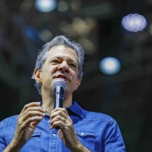À CNN, Haddad diz que Tarcísio recusou ajuda federal na área de segurança