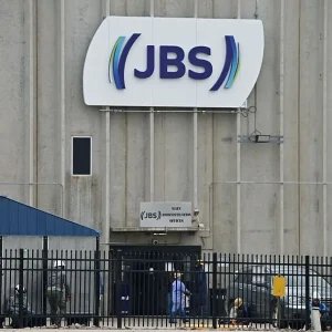 JBS prevê melhora gradual na oferta de gado nos EUA a partir de 2027