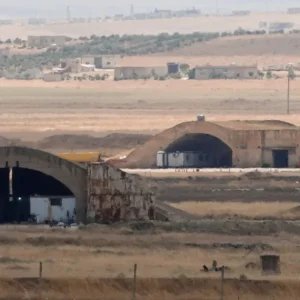 Israel e Turquia sobem o tom sobre a Síria após bombardeio a base aérea
